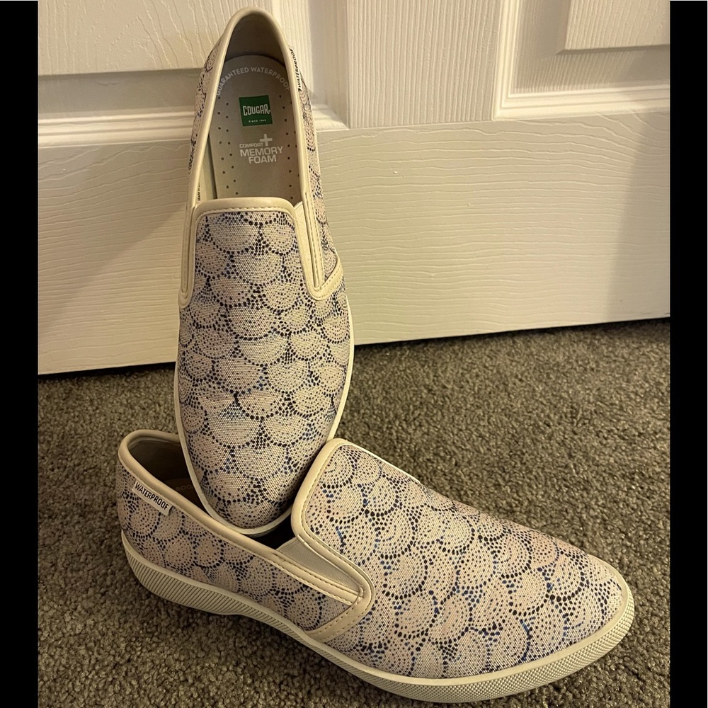 COUGAR slip on tennis shoes waterproof memory foam